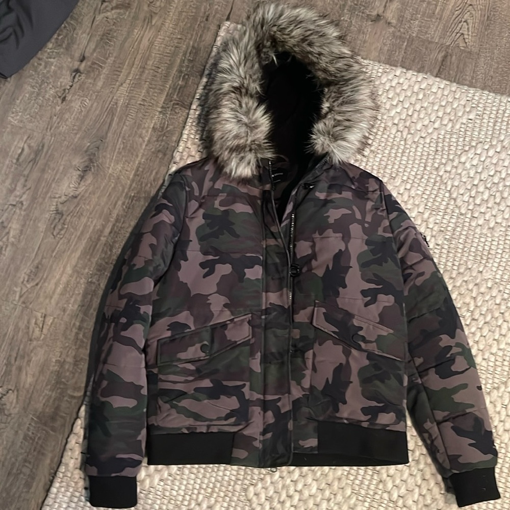 Lucky Brand coat.. Like brand new, never worn. No tags